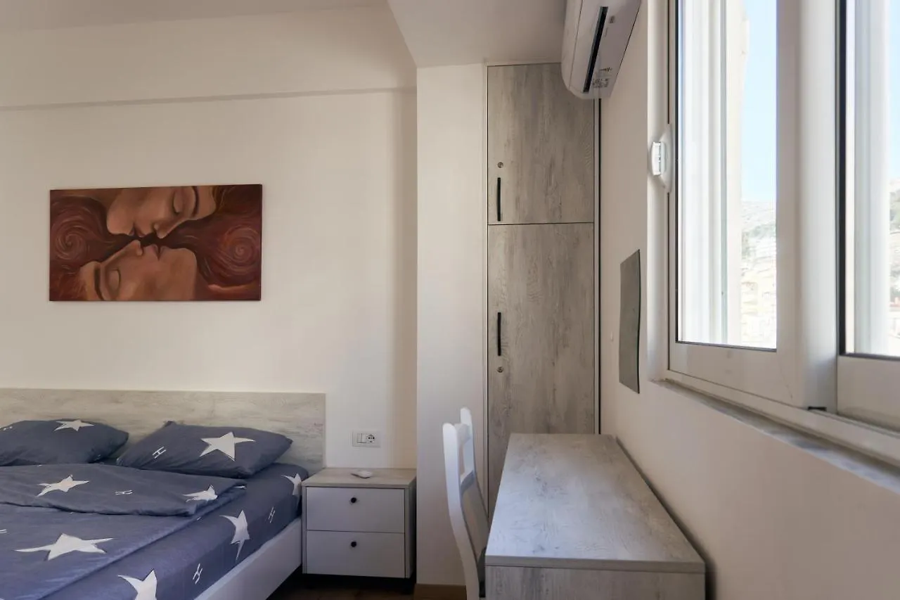 Central Beach Apartment Sarandë Albanien